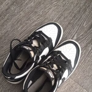 Nike Kids Black and White Sneakers